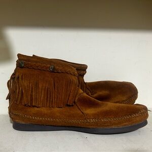 Minnetonka Ankle High Moccasin Booties, Size 9, Women’s
